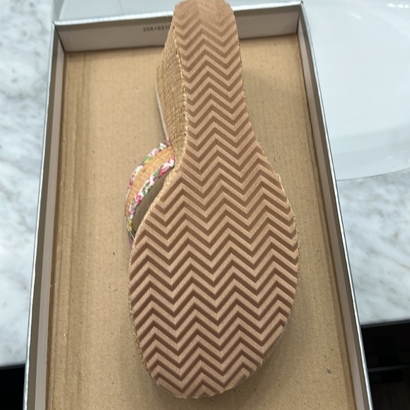 Volatile, Virgo - Picture 4 of 4